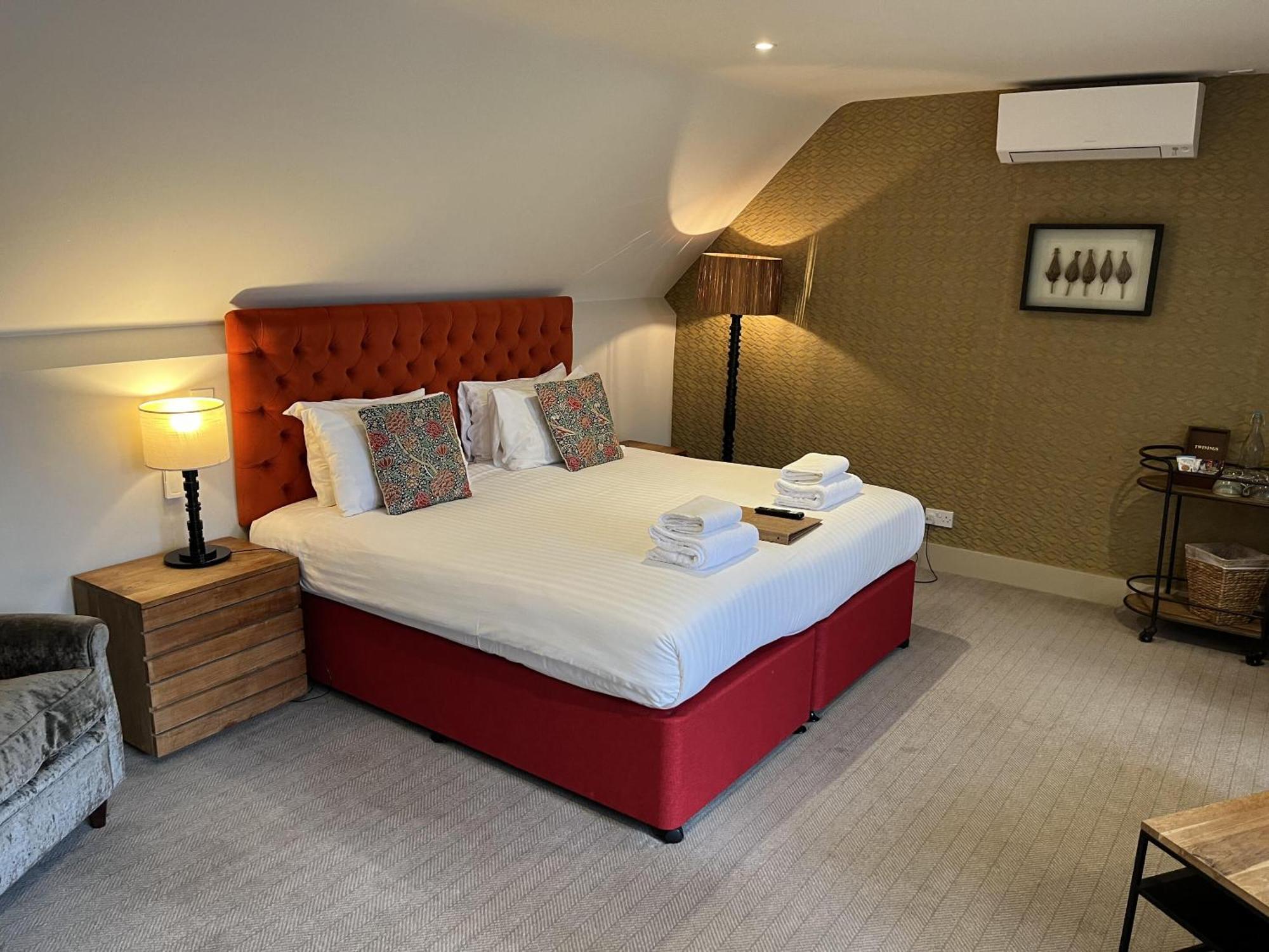 The Swan Inn Chiddingfold Zimmer foto
